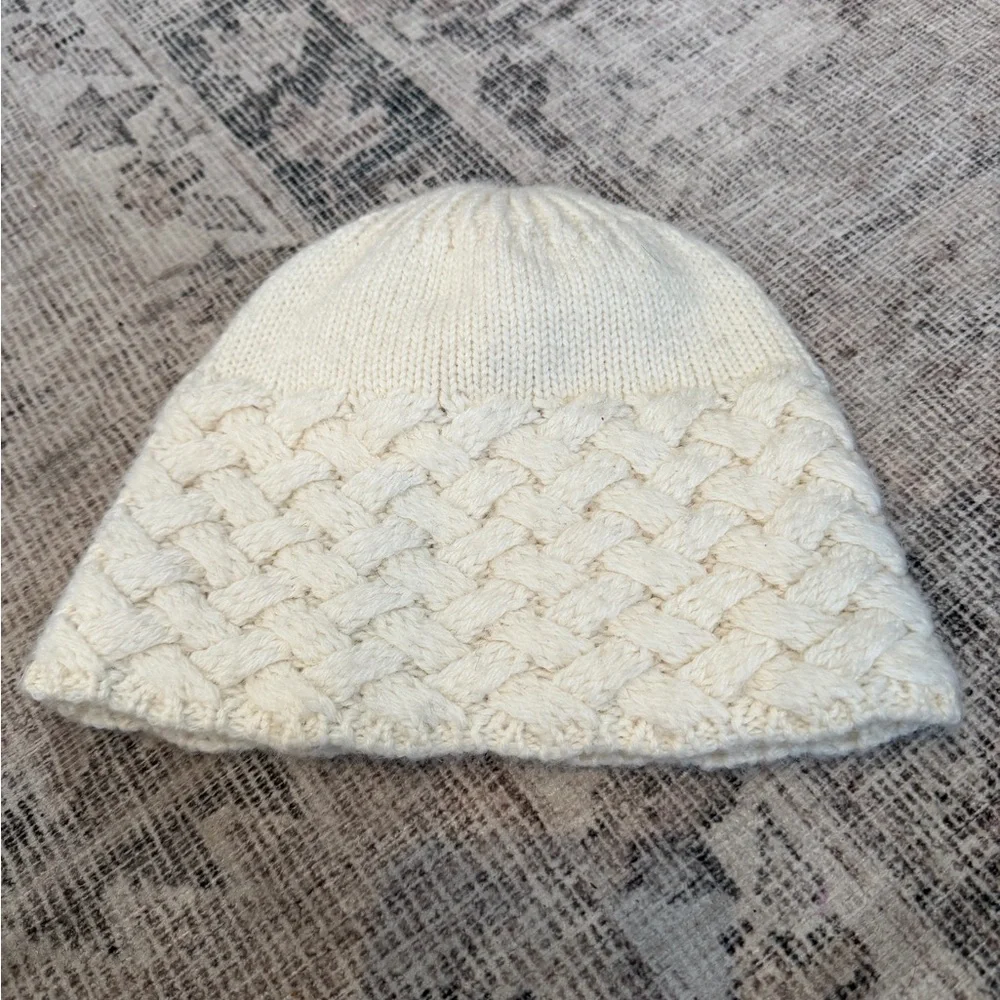Calvin Klein Cream cable Knit Beanie wool blend